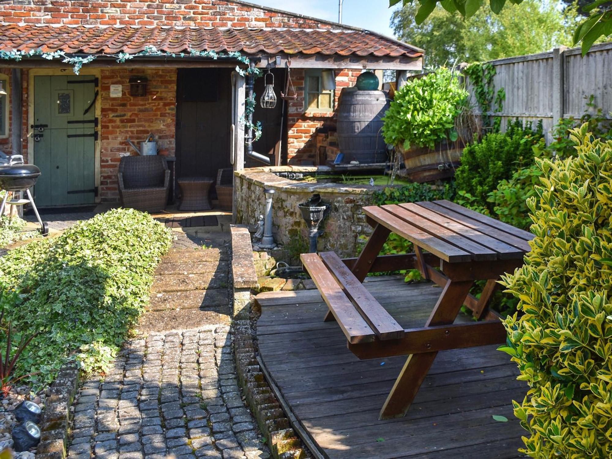 Honeysuckle Cottage Γκρέιτ Γιάρμουθ Εξωτερικό φωτογραφία
